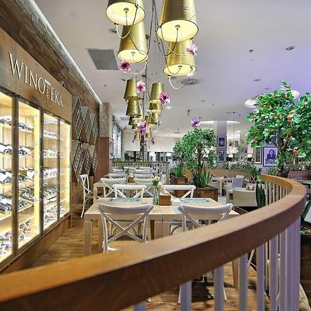 Hotel Rzeszow Bagian luar foto