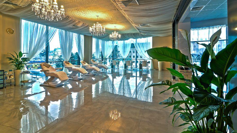 Hotel Rzeszow Bagian luar foto