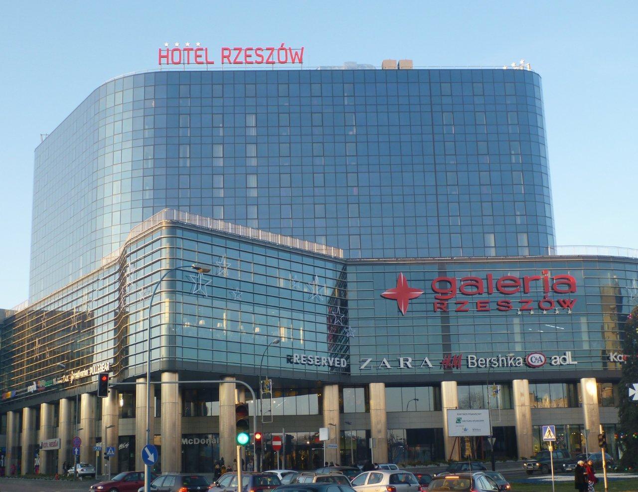 Hotel Rzeszow Bagian luar foto