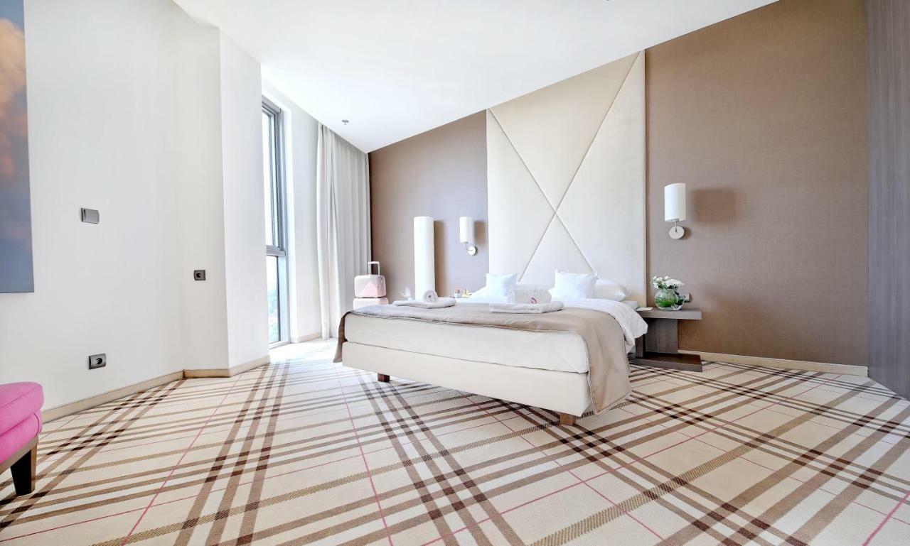 Hotel Rzeszow Bagian luar foto