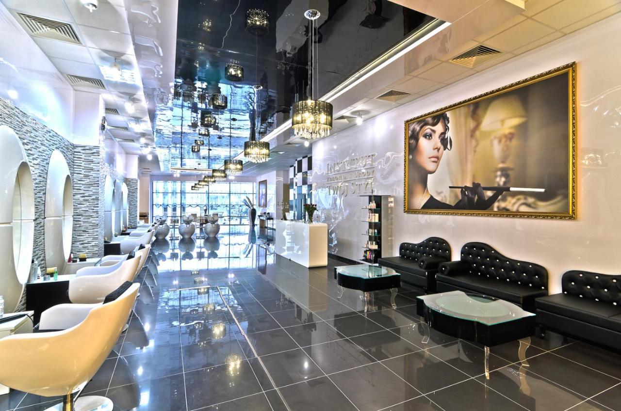 Hotel Rzeszow Bagian luar foto