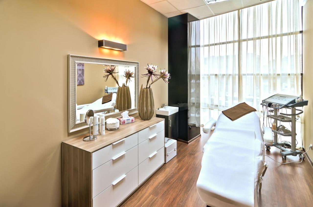Hotel Rzeszow Bagian luar foto