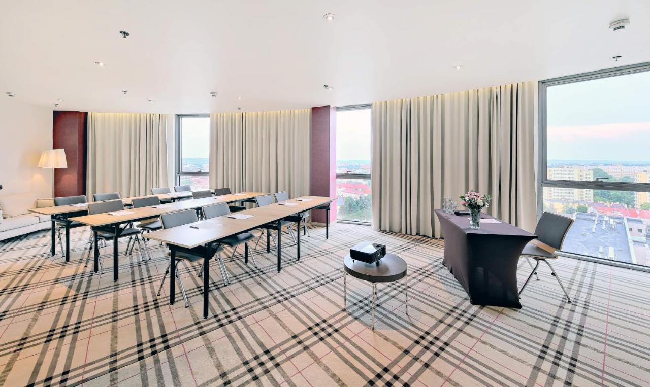 Hotel Rzeszow Bagian luar foto